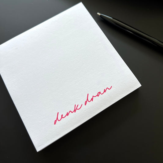 Block mit 'sticky notes' 100 Haftnotizen Zettel.