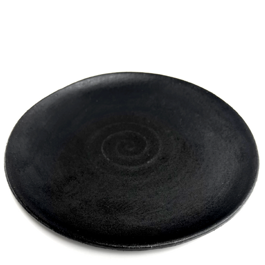 Keramik Teller  schwarz  Handarbeit