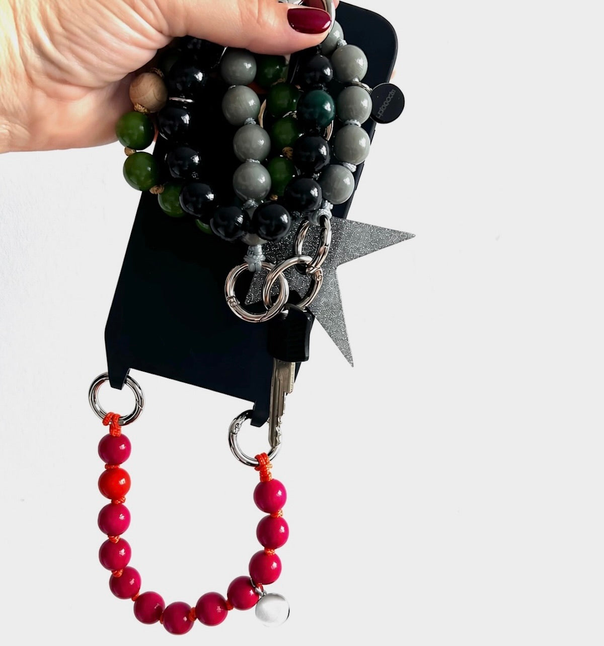 Handykette und Schlüsselanhänger aus Holzperlen 