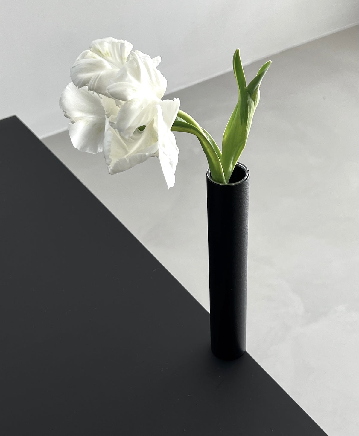 Vase Clem von  purStahl. Stahlrohr, schwarz